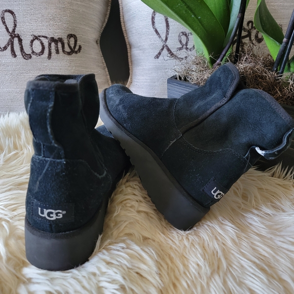 UGG Black Winter Boots - Picture 3 of 12